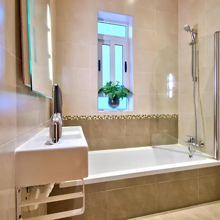 St Julians Seaviews Hilltop House * San Giuliano