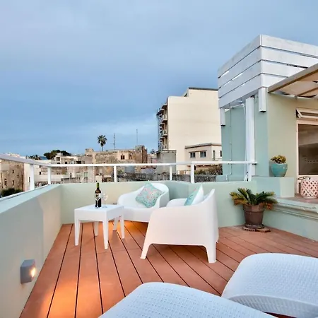 St Julians Seaviews Hilltop House Apartament