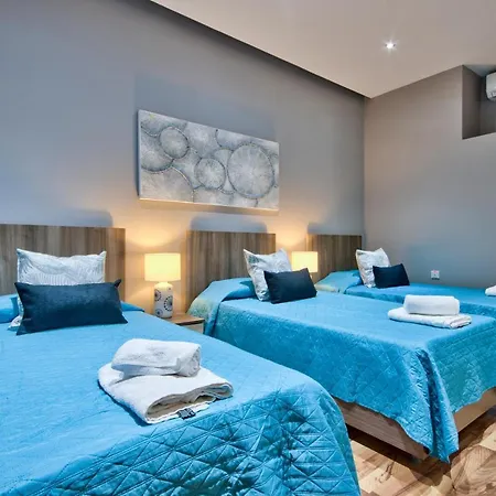 St Julians Seaviews Hilltop House *