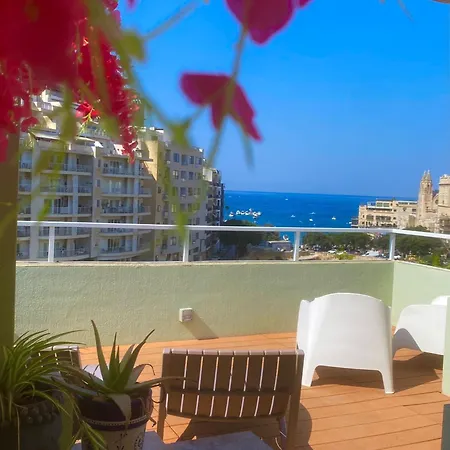 St Julians Seaviews Hilltop House شقة *