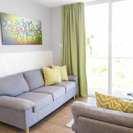 St Julians Seaviews Hilltop House Apartamento *