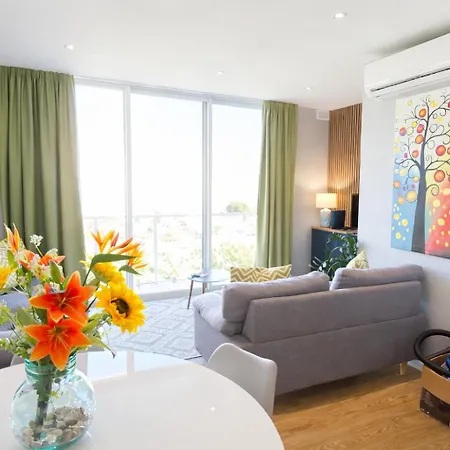 St Julians Seaviews Hilltop House * San Julián