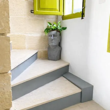 St Julians Seaviews Hilltop House