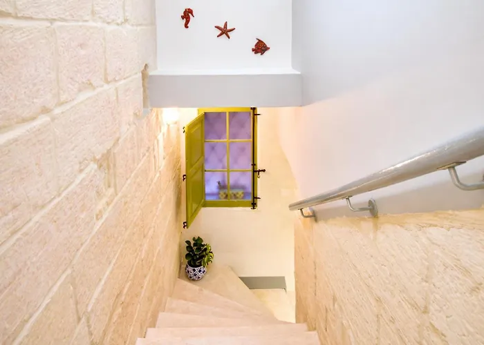 St Julians Seaviews Hilltop House Apartamento *